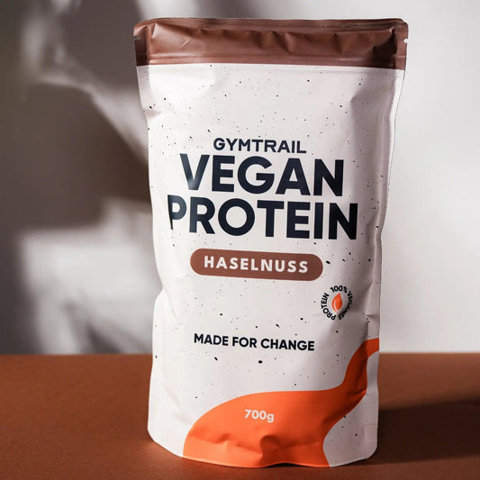 Veganes Eiweiß 700g - Haselnuss - Gymtrail - Veganes Protein Made for Change